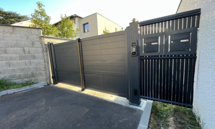 Installation d'un portail et d'un grillage à Caluire et Cuire 